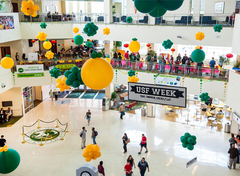 Balloons drop in the Marshall Student Center during ֱ Week